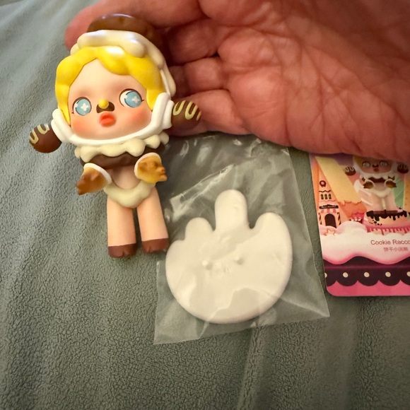 Discontinued Candy Monster Town Toy Skullpanda Cover girl - Picture 3 of 5